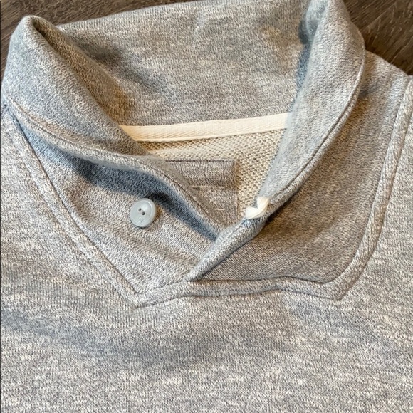 New without tags Gap mock neck sweatshirt - Picture 2 of 4